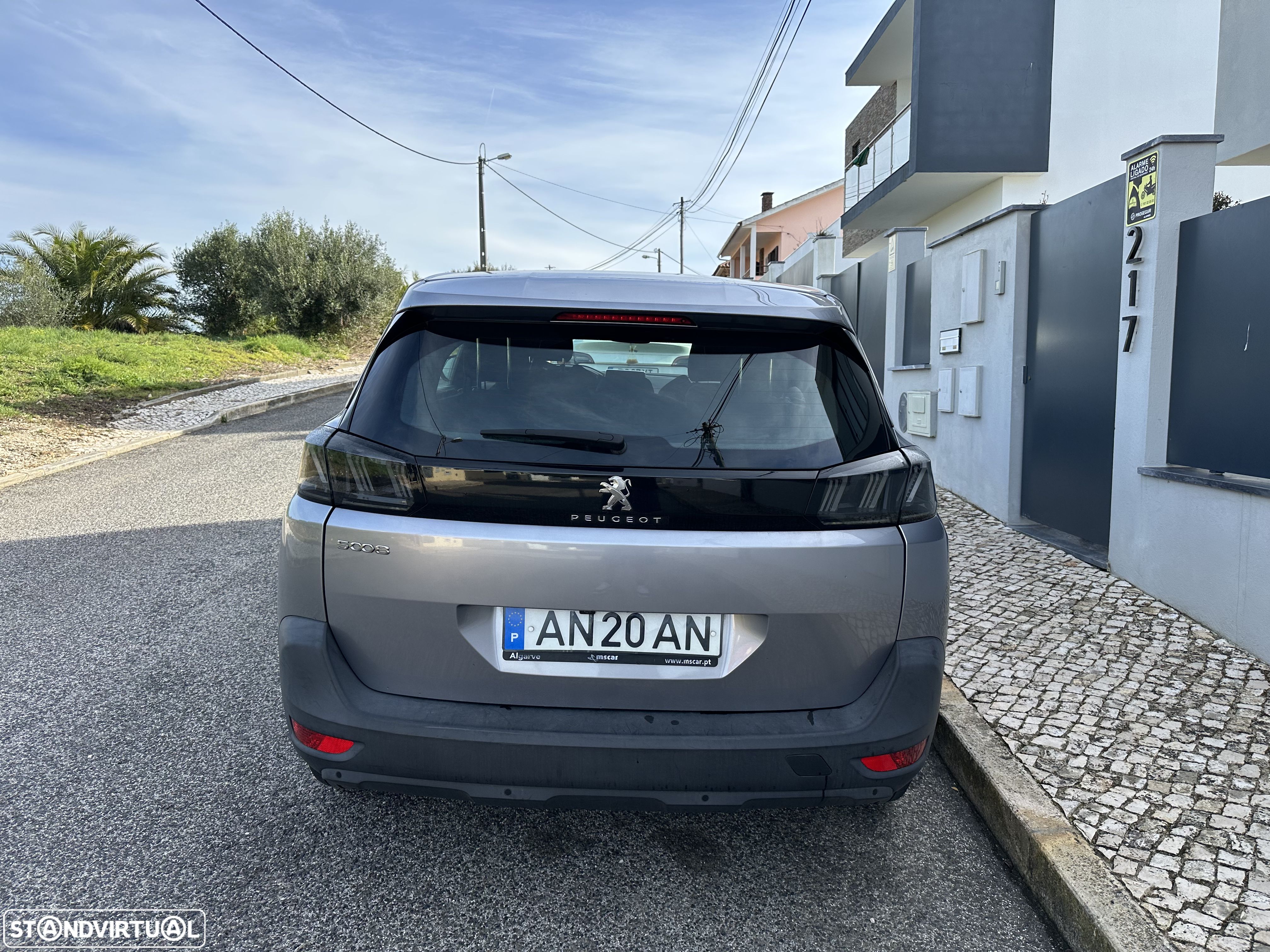Peugeot 5008 1.5 BlueHDi Allure Pack EAT8 - 1