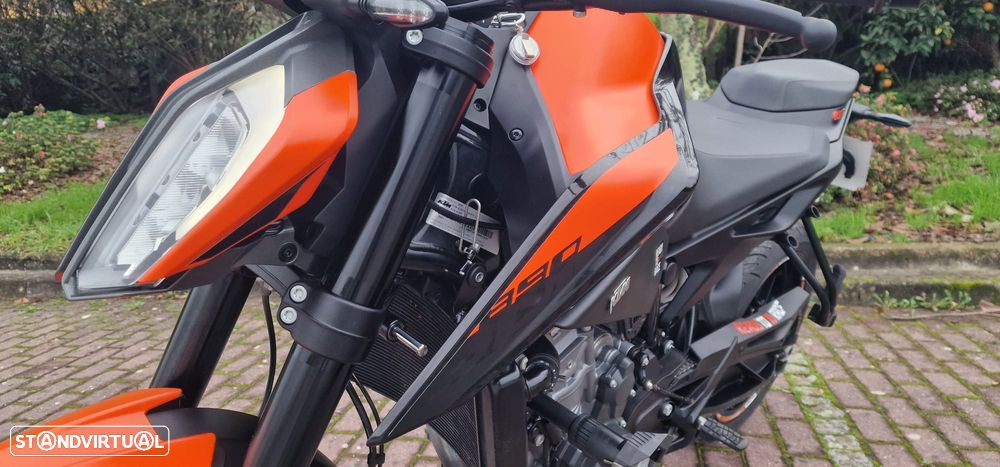 KTM 890 DUKE - 8
