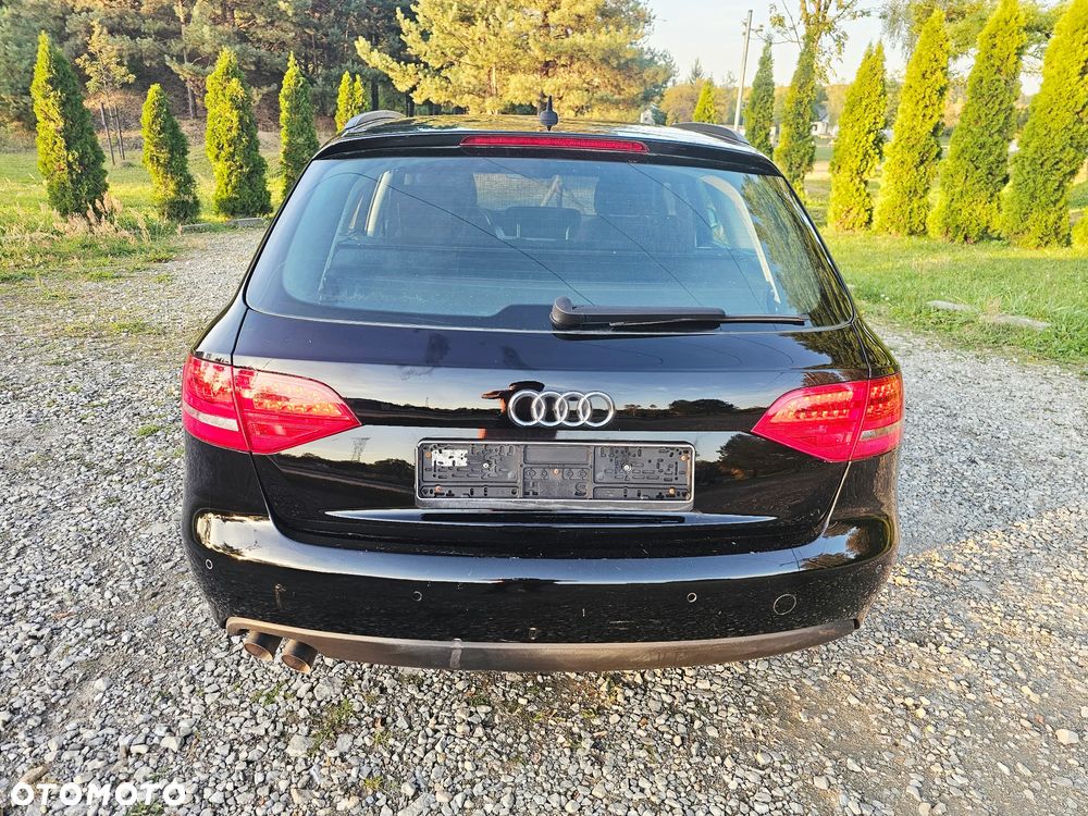 Audi A4 Avant 2.0 TDI DPF multitronic Attraction - 8