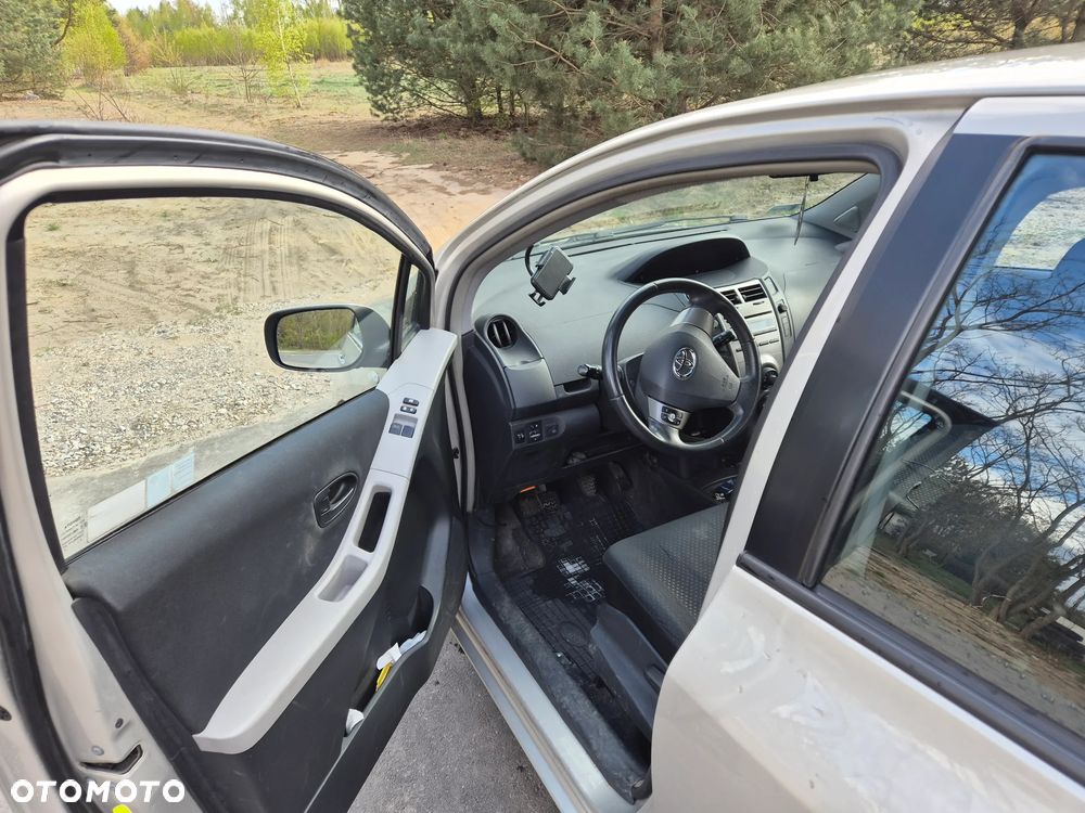 Toyota Yaris 1.33 Luna - 7