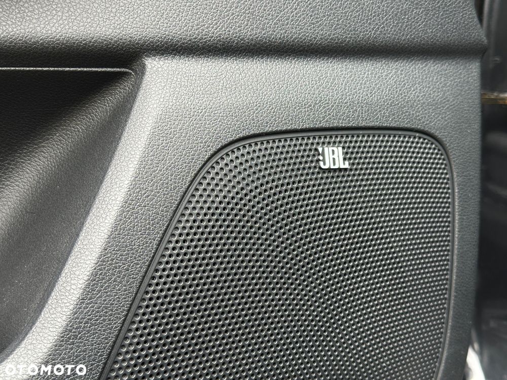 Kia Sportage 1.6 GDI 2WD Black Edition - 35