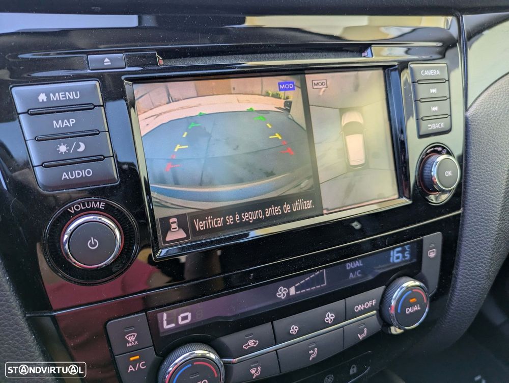 Nissan Qashqai 1.5 dCi N-Connecta J18 - 15