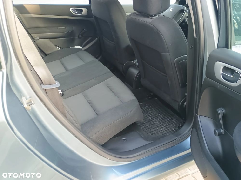 Peugeot 307 1.6 HDi - 11