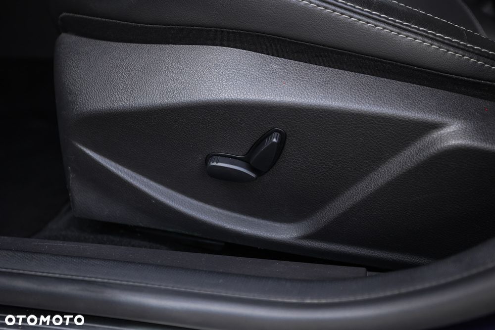 Ford Focus 1.0 EcoBoost Titanium ASS - 24