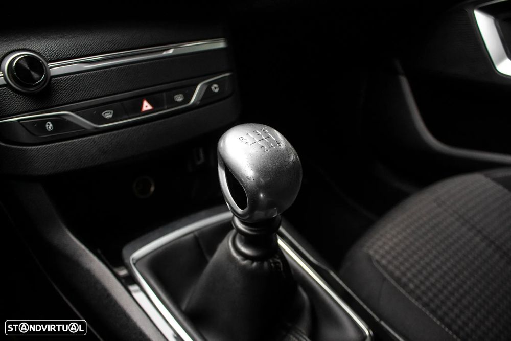 Peugeot 308 SW BlueHDi 100 Stop & Start Access - 17