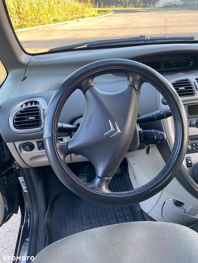 Citroën Xsara Picasso 1.6 16V Exclusive - 11