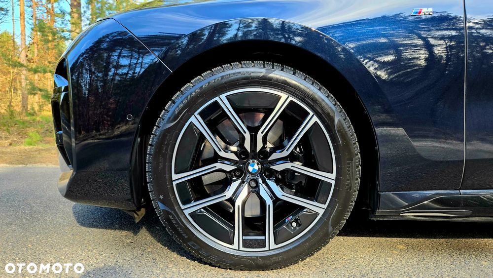 BMW i7 105.7kWh eDrive50 - 10