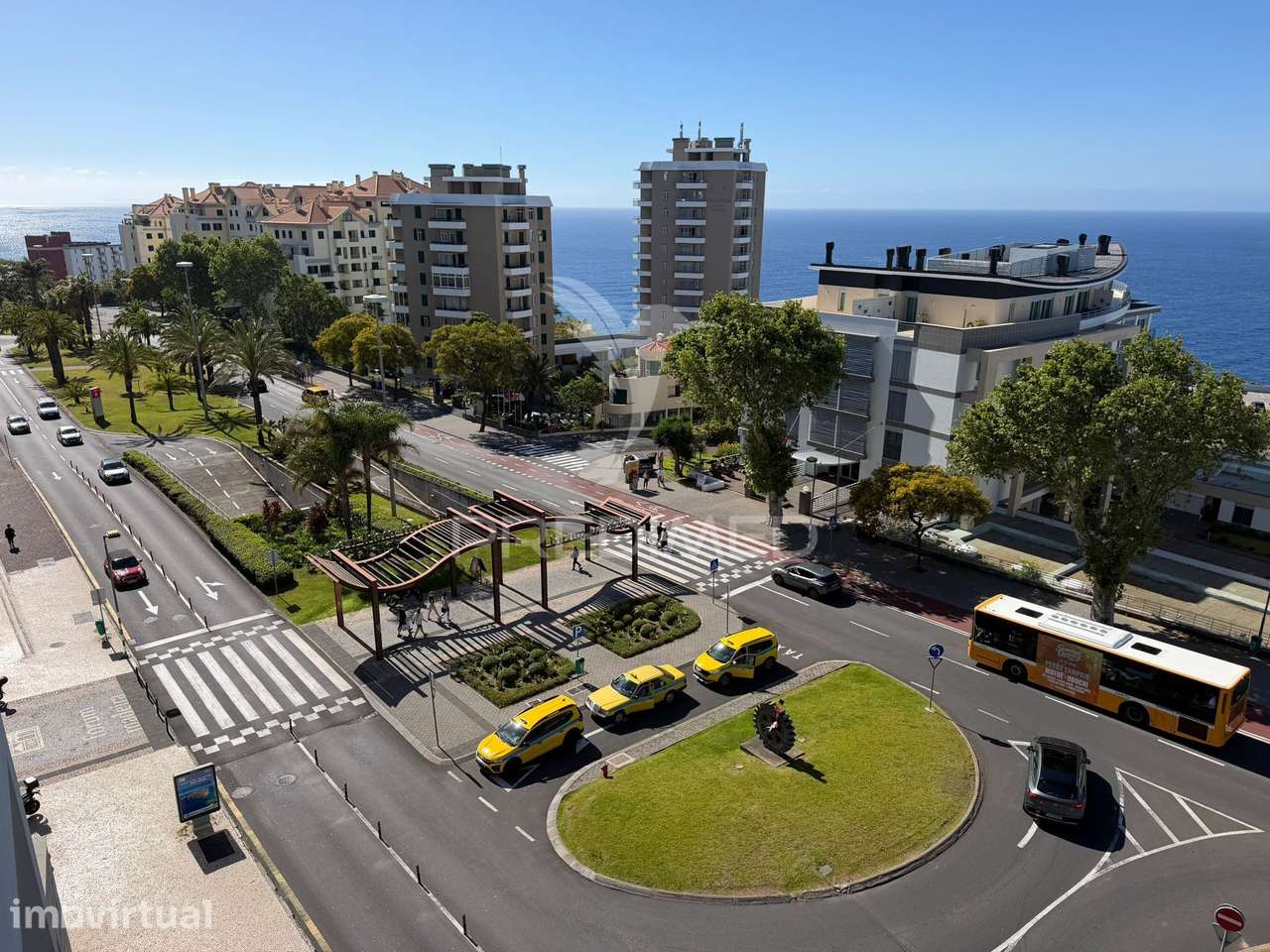 Arrendamento T2 vista mar na Estrada Monumental Funchal - Grande imagem: 2/30