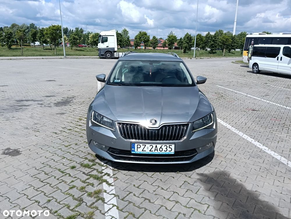 Skoda Superb 2.0 TDI 4x4 Ambition DSG - 2