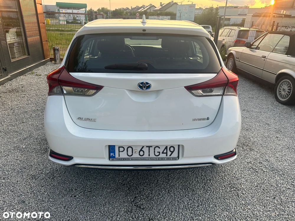 Toyota Auris Hybrid 135 Premium - 16