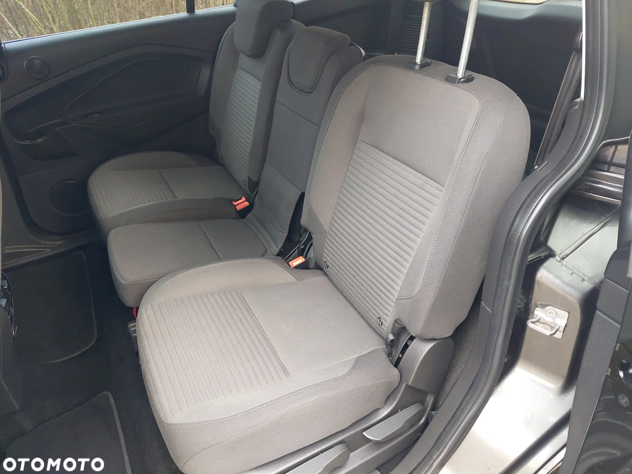 Ford Grand C-MAX 1.5 EcoBoost Start-Stopp-System Business Edition - 14