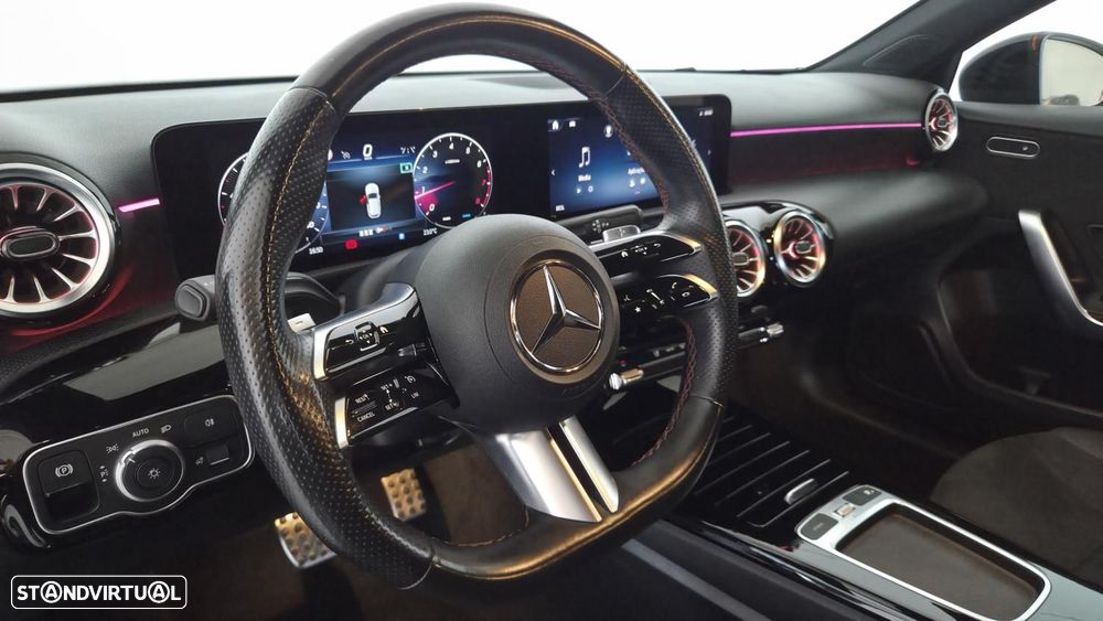 Mercedes-Benz A 200 AMG Line Aut. - 11