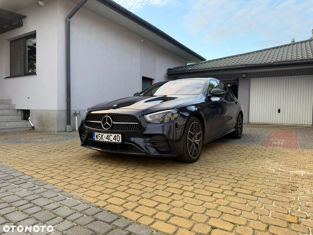 Mercedes-Benz Klasa E 300 de AMG - 3