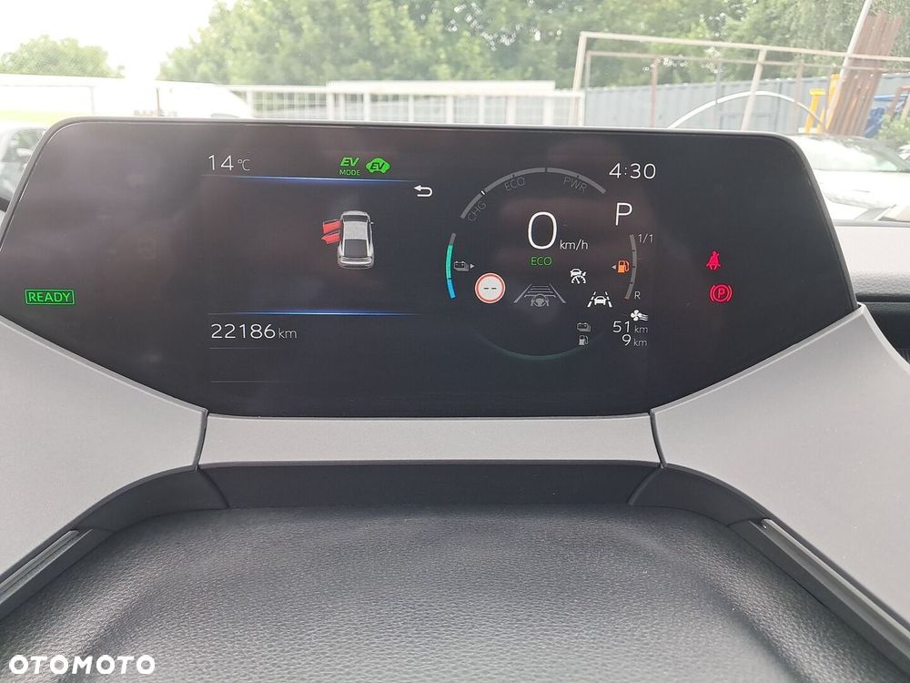 Toyota Prius - 30