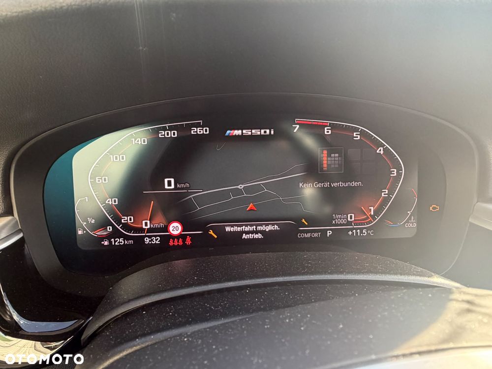 BMW Seria 5 M550i xDrive - 9