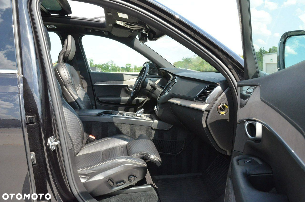 Volvo XC 90 - 29