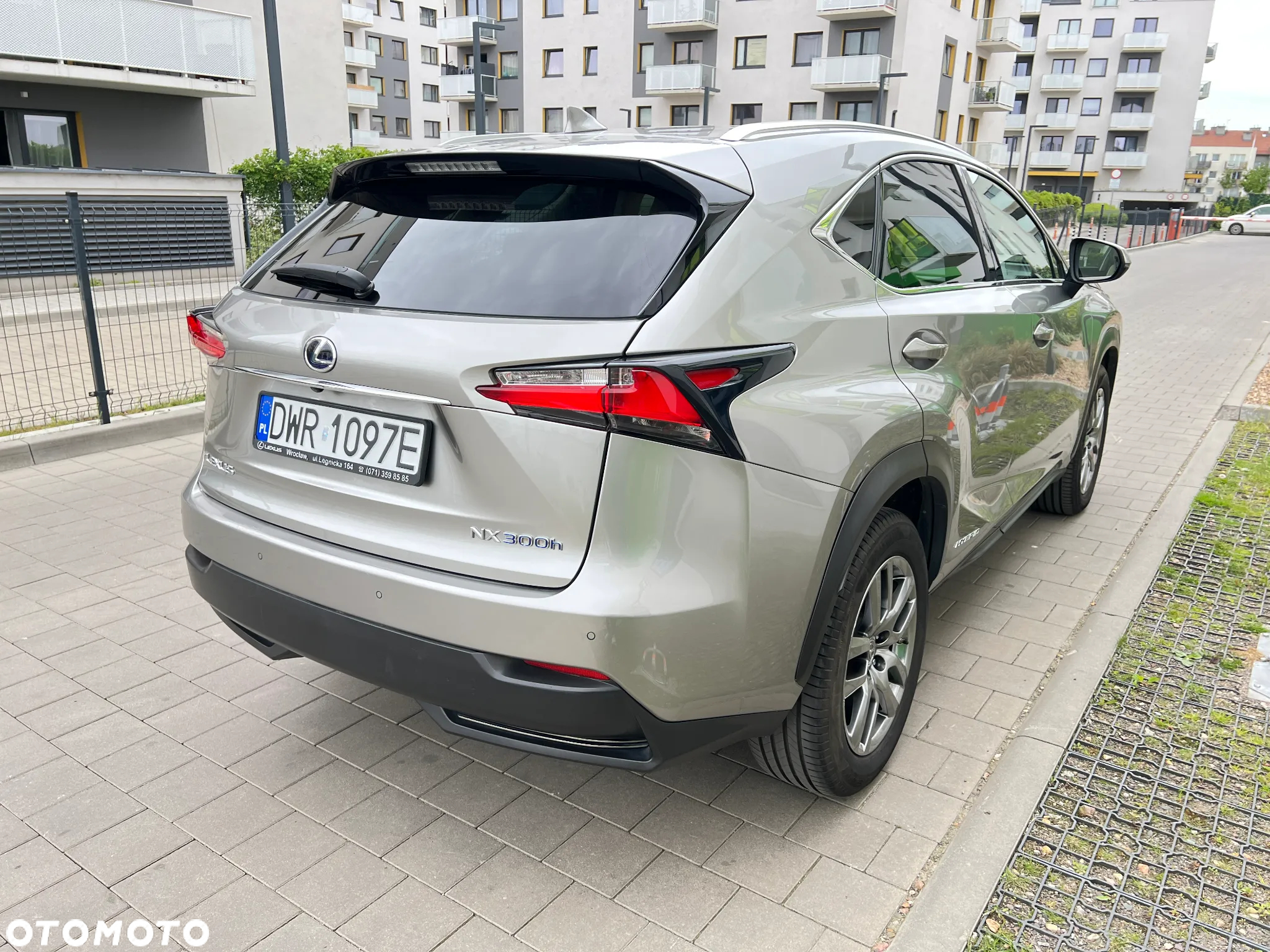 Lexus NX - 4