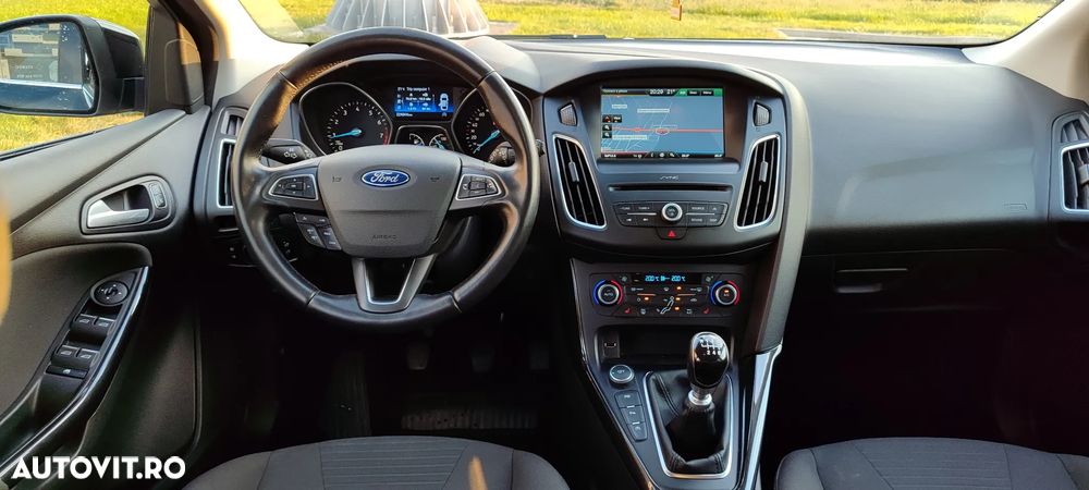 FORD Focus 2015 — imagine 11