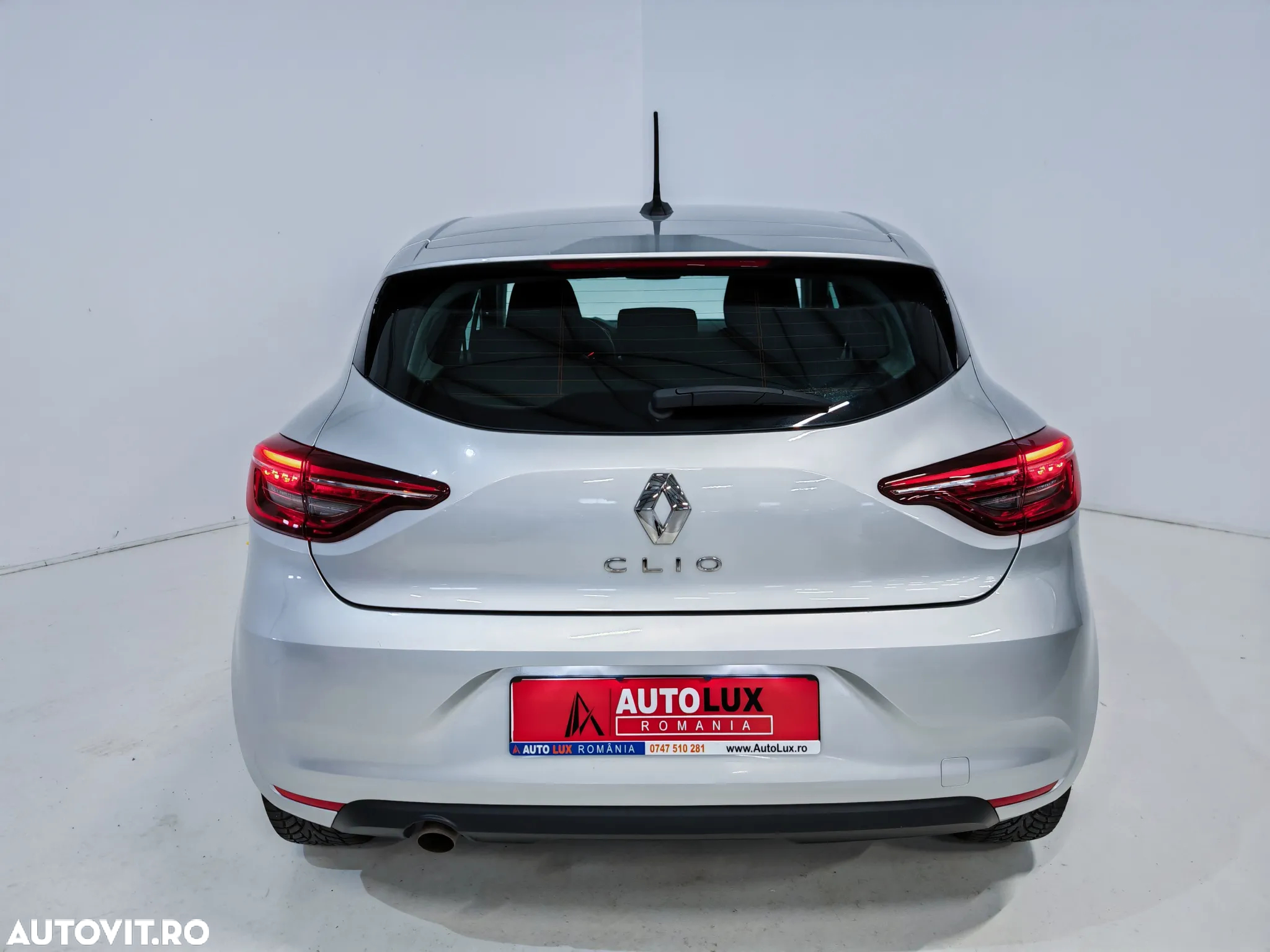 Renault Clio TCe 90 CVT TECHNO - 30