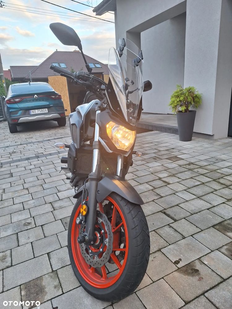 Yamaha MT - 4