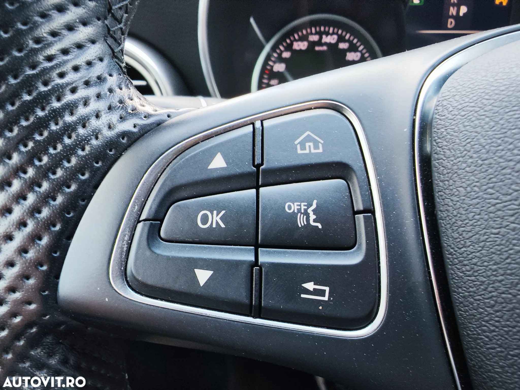 Mercedes-Benz GLC Coupe 250 4Matic 9G-TRONIC - 24