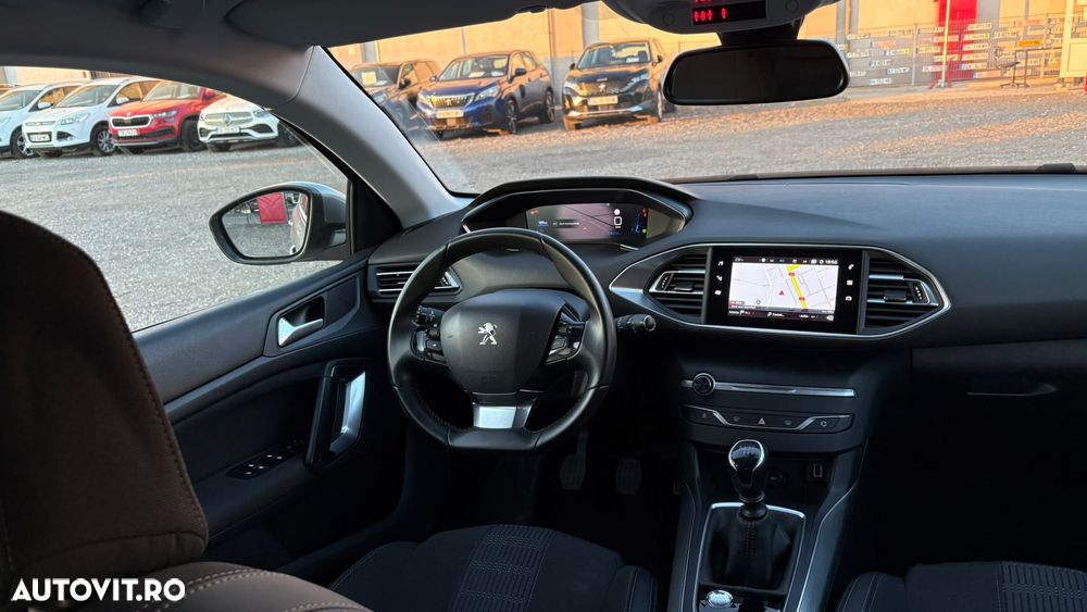 Peugeot 308 - 5