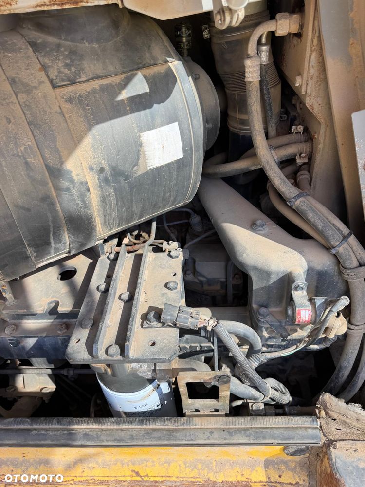 Komatsu DX65PX-12 - 25