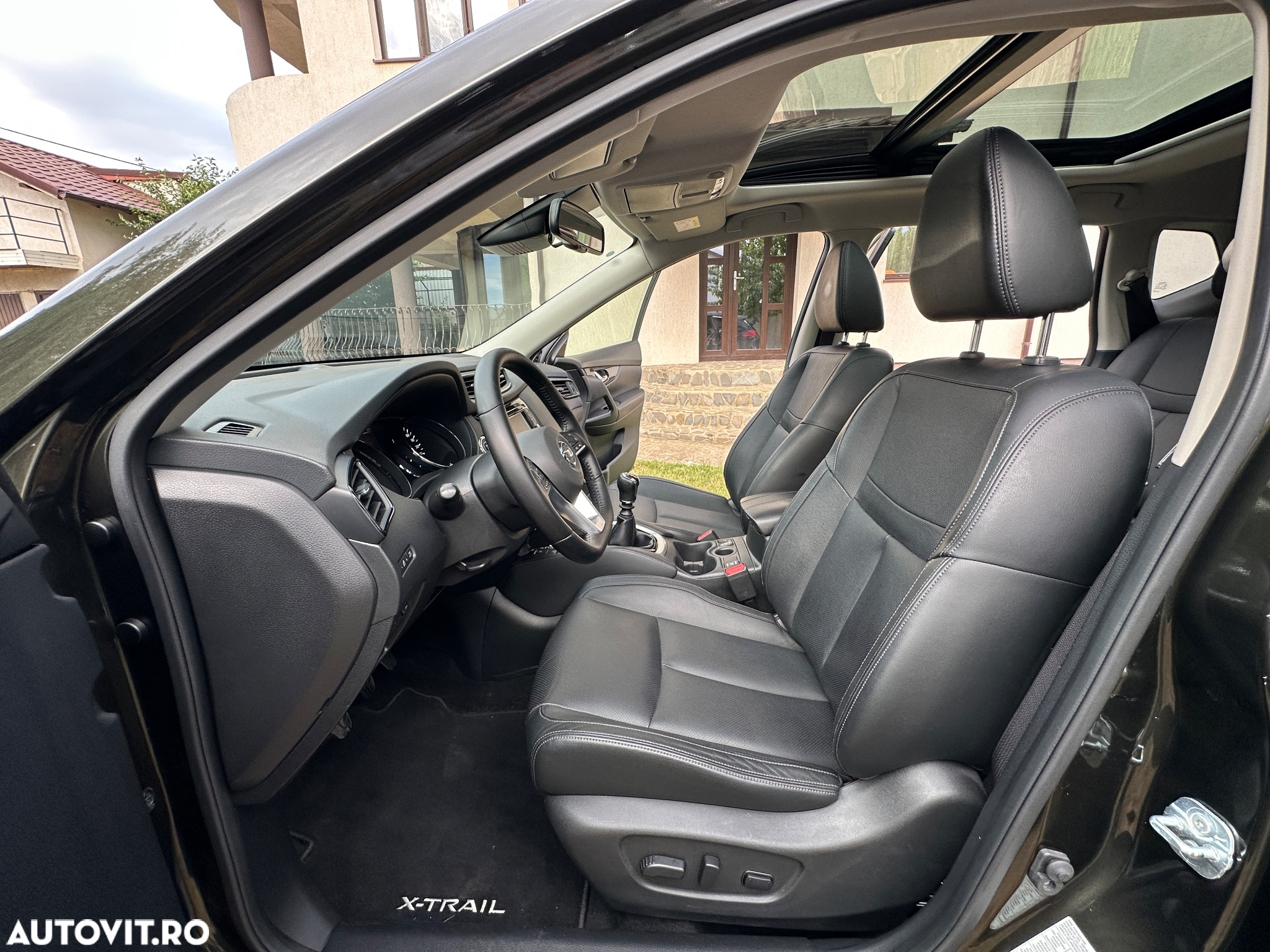 Nissan X-Trail 1.6L dCI Start/Stop Tekna - 10
