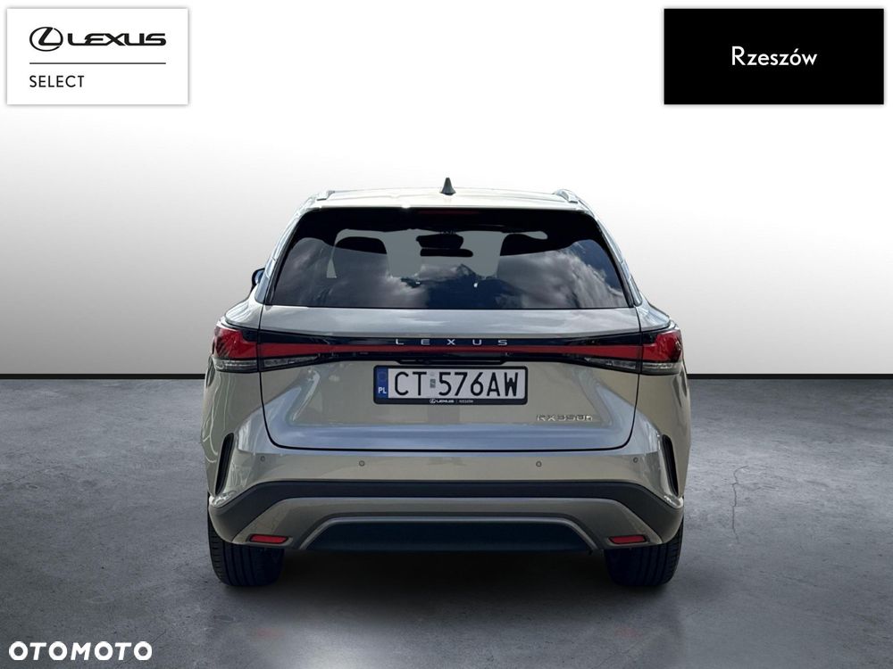 Lexus RX - 4