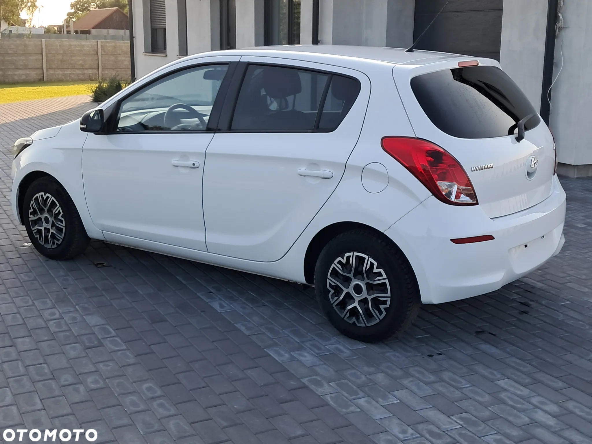 Hyundai i20 1.2 GO - 12