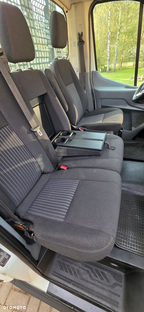Ford Transit - 25
