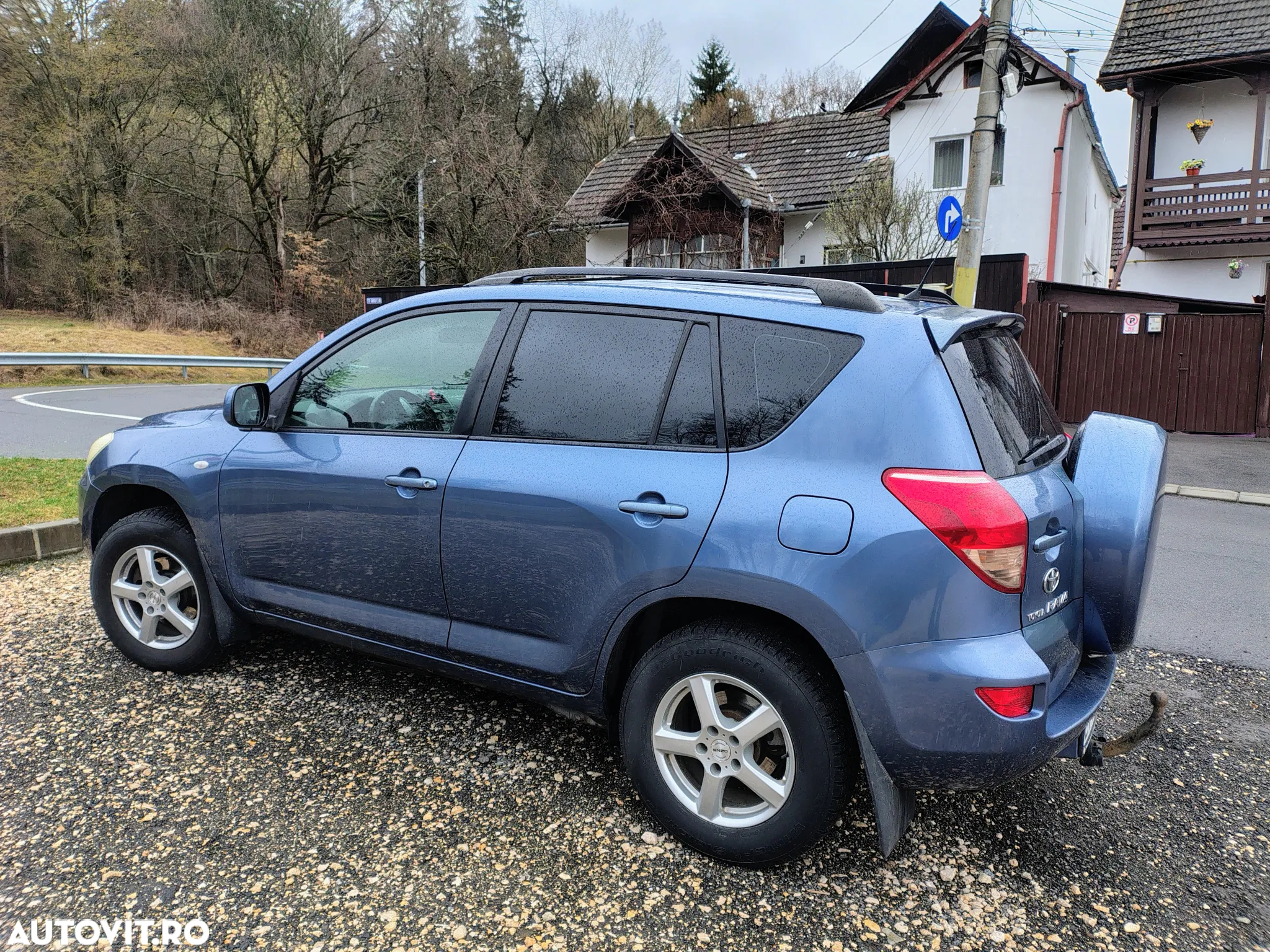 Toyota RAV4 2.2 D-4D Confort - 4