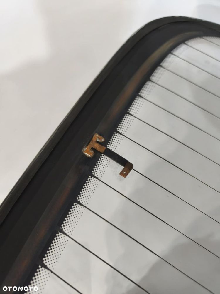 Szyba tylna OPEL CORSA B 1993- 3 DRZWI - 2