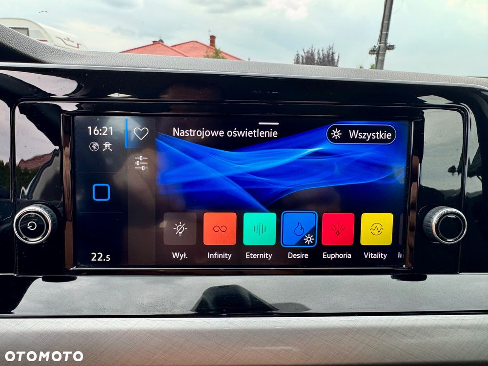 Volkswagen Golf 2.0 TDI Life - 23