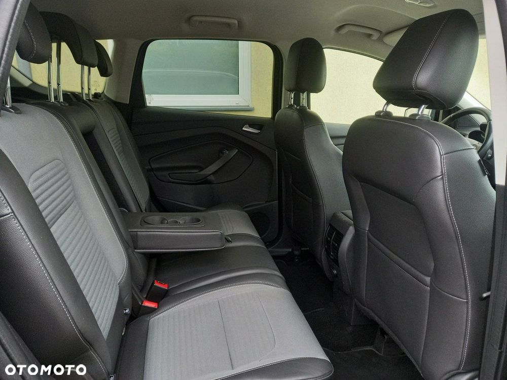 Ford Kuga 2.0 TDCi FWD Titanium Plus - 22