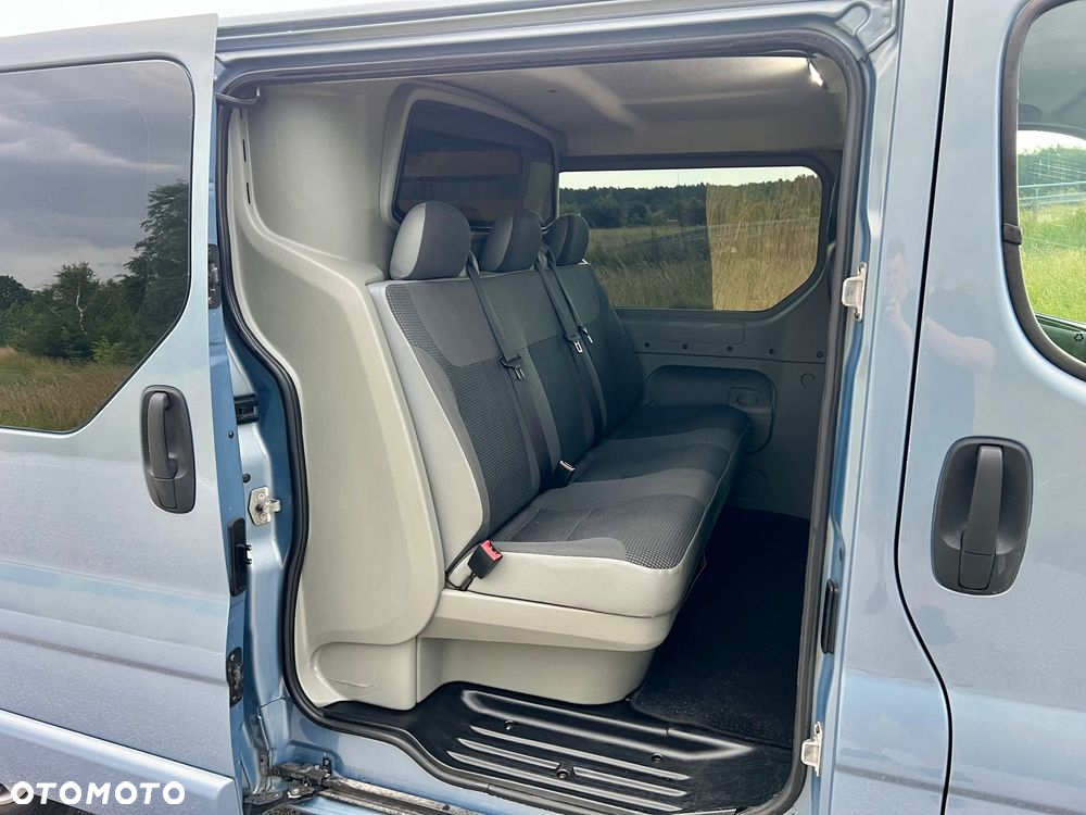 Opel Vivaro - 8