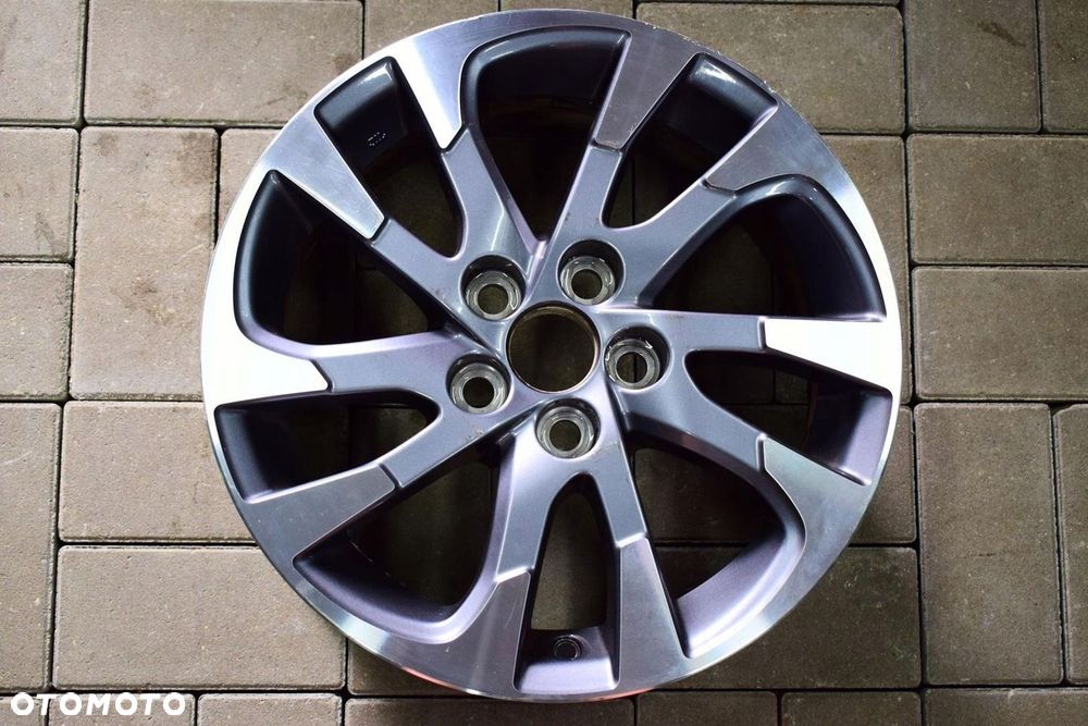 TOYOTA 15 Corolla E21 Nowy Model Oryginał - 1