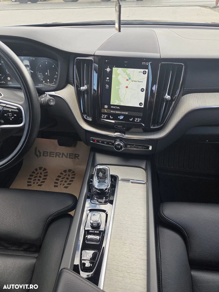 Volvo XC 60 B4 MHEV AWD Inscription - 21