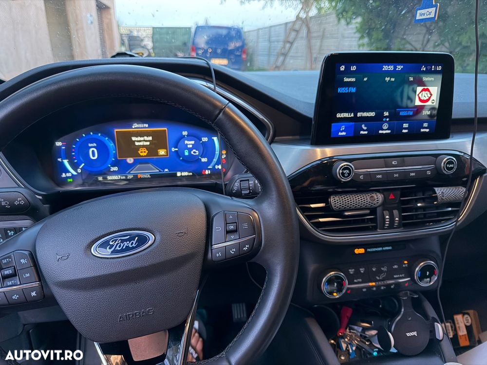 Ford Kuga - 3