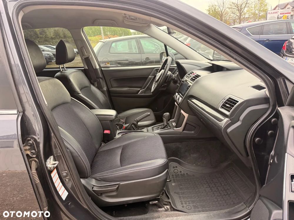 Subaru Forester 2.0 i Platinum Lineartronic - 21