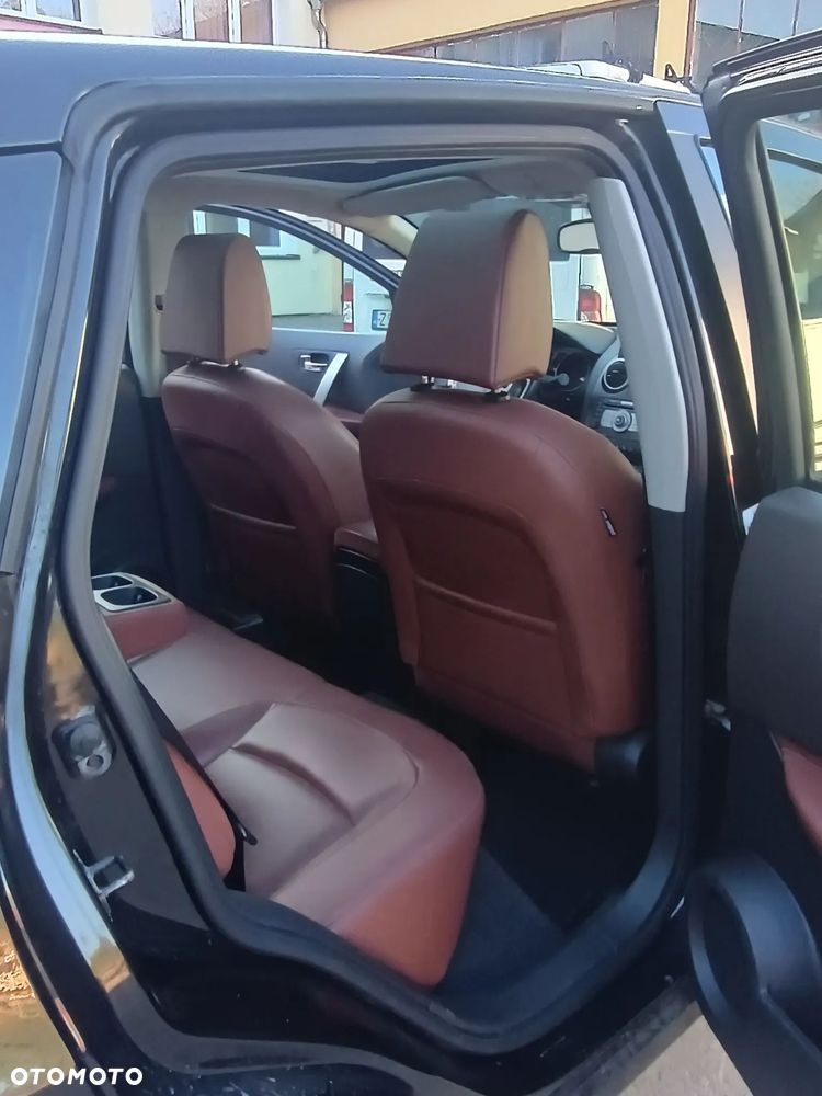 Nissan Qashqai 2.0 CVT lounge - 9