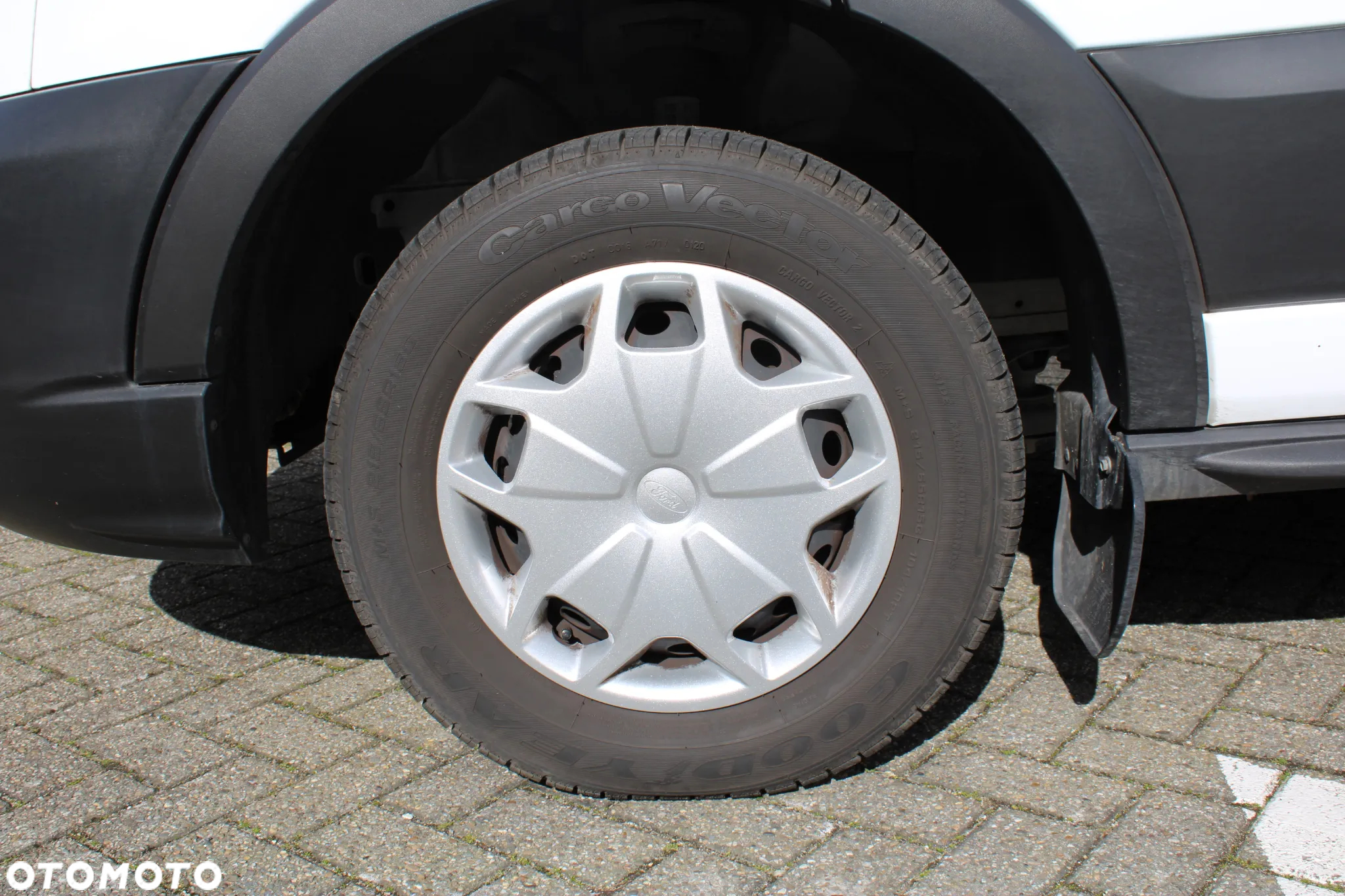 Ford Transit Trend - 4