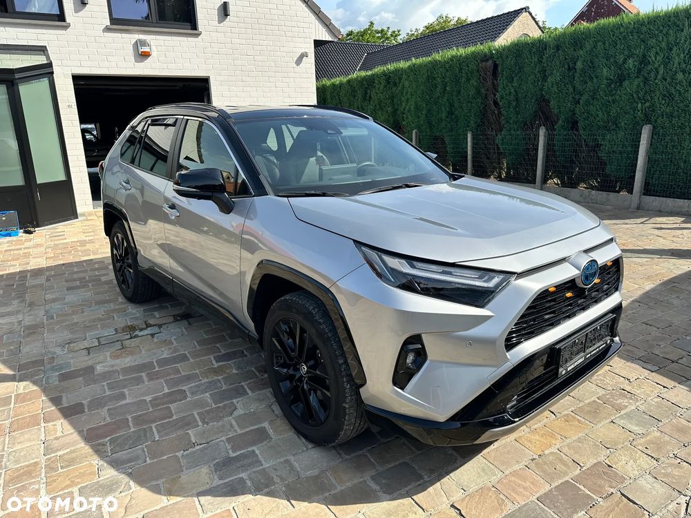Toyota RAV4 - 1