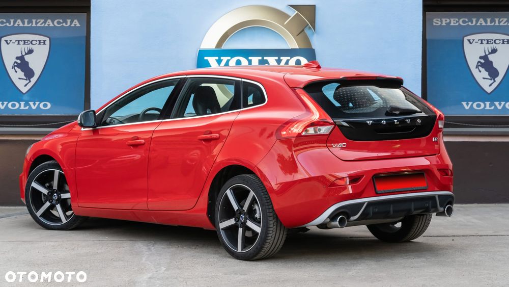 Volvo V40 D2 Drive-E R-Design Momentum - 4