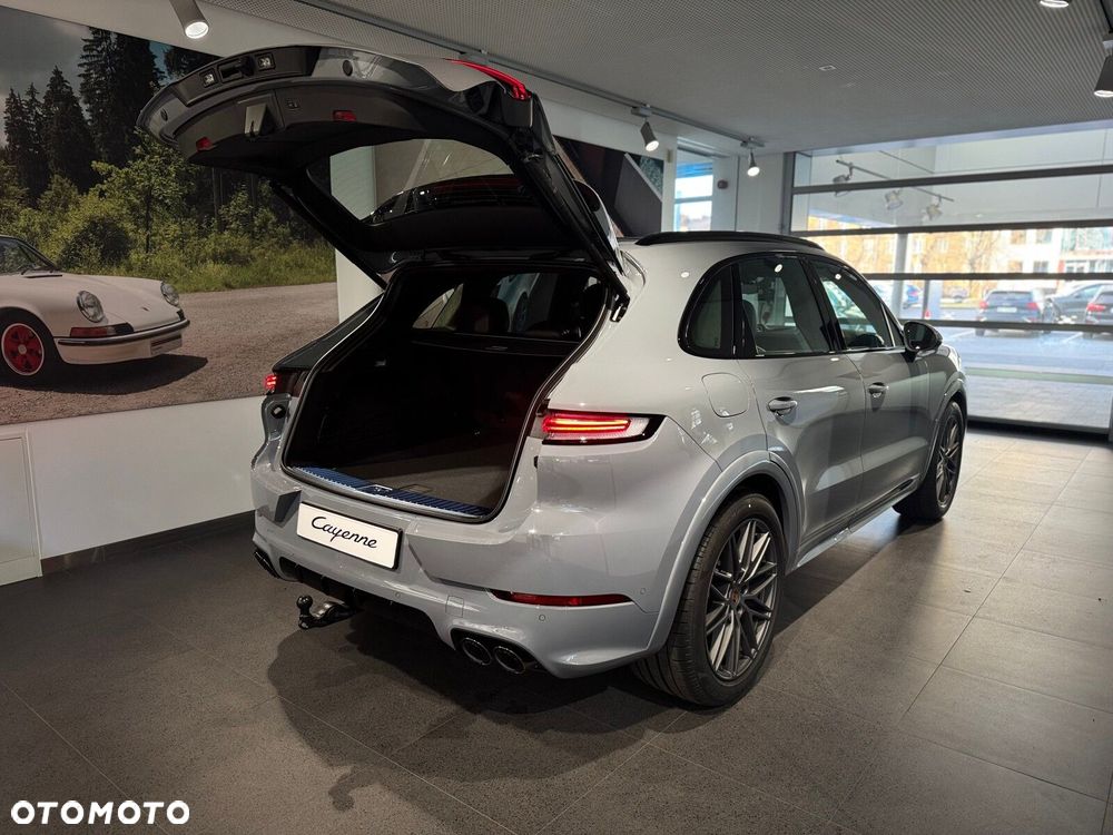 Porsche Cayenne S - 8