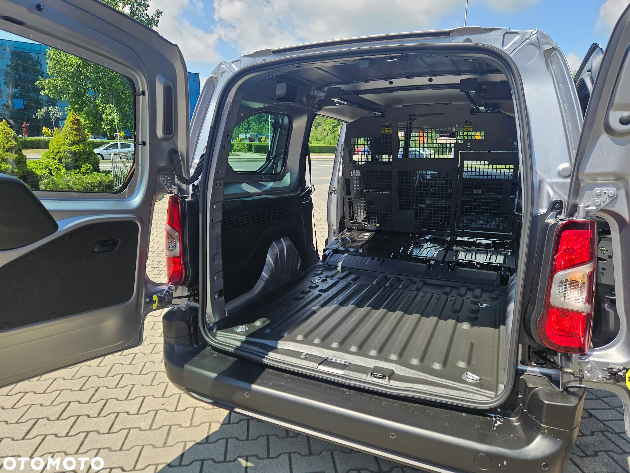 Fiat Doblo CrewCab L2 BHDi 1.5 130 AT8 - 4