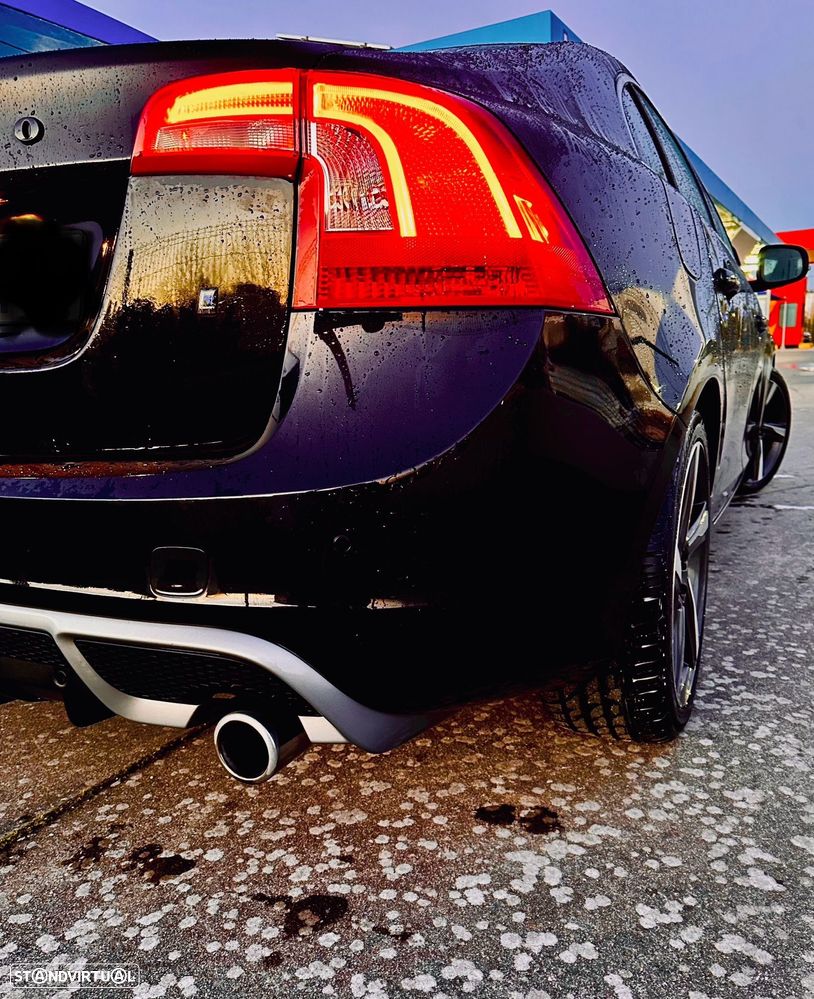 Volvo S60 2.4 D5 R-Design Summum AWD Geartonic - 4