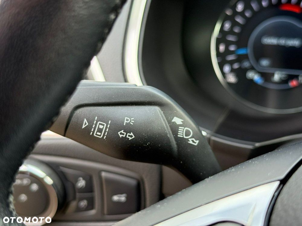 Ford S-Max 2.0 EcoBlue Titanium - 25