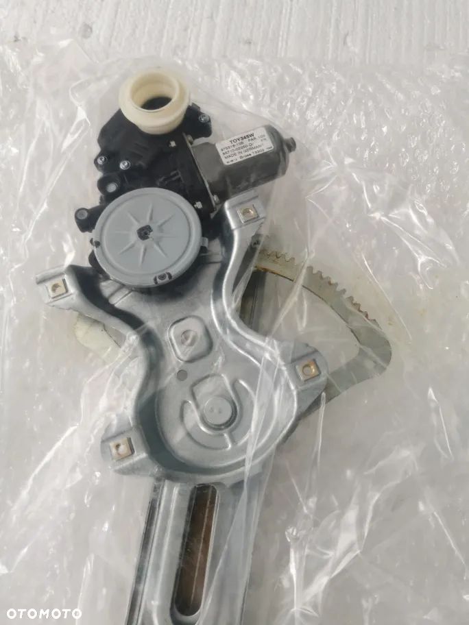 Toyota Auris   podnośnik szyby 69810-02310 - 2