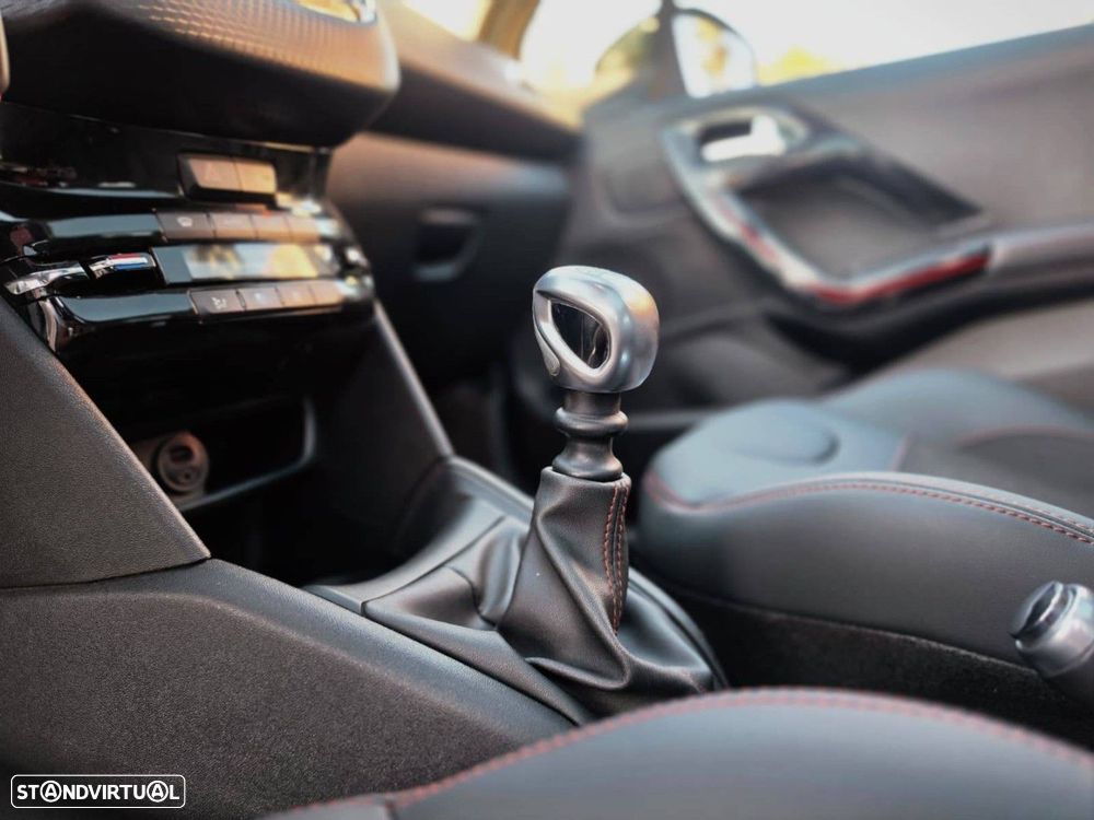 Peugeot 208 1.6 BlueHDi GT Line - 37